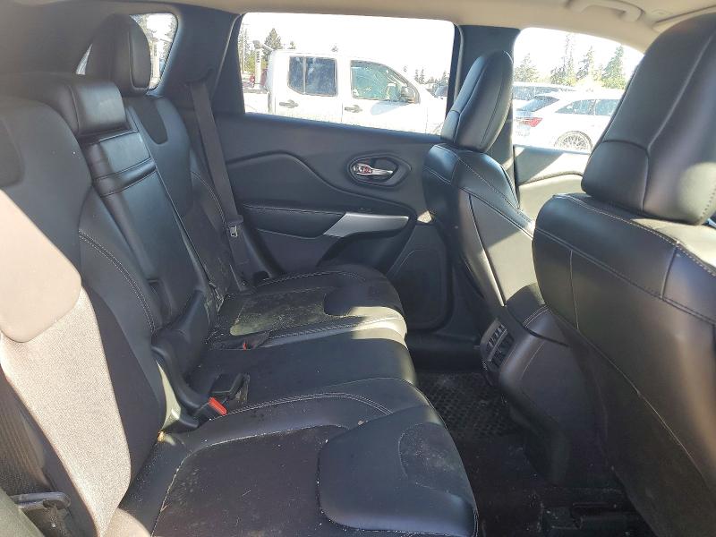 Продажа на аукционе авто 2018 Jeep Cherokee, vin: 1C4PJMLX5JD602172, номер лота: 49864196