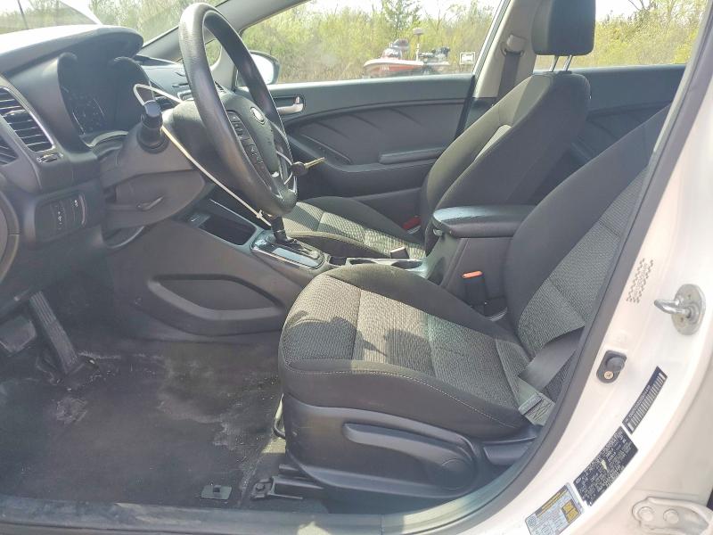 50851936 :رقم المزاد ، KNAFK5A82H5684499 vin ، 2017 Kia Forte مزاد بيع