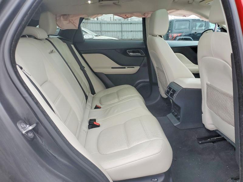 Продажа на аукционе авто 2017 Jaguar F-pace, vin: SADCK2BV9HA498270, номер лота: 47699226