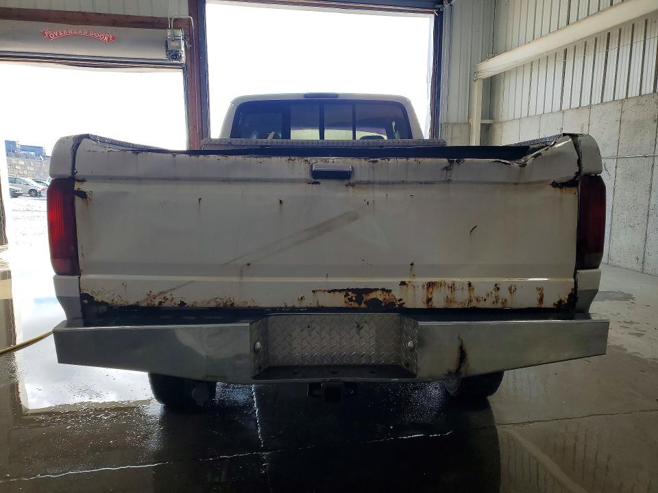 52006826 :رقم المزاد ، 1FTHX26F6VEA34279 vin ، 1997 Ford F250 مزاد بيع