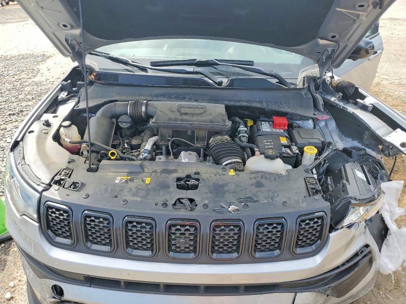 49454276 :رقم المزاد ، 3C4NJDBN0PT555515 vin ، 2023 Jeep Compass Latitude مزاد بيع