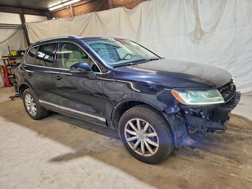 50469216 :رقم المزاد ، WVGEF9BPXGD002419 vin ، 2016 Volkswagen Touareg مزاد بيع