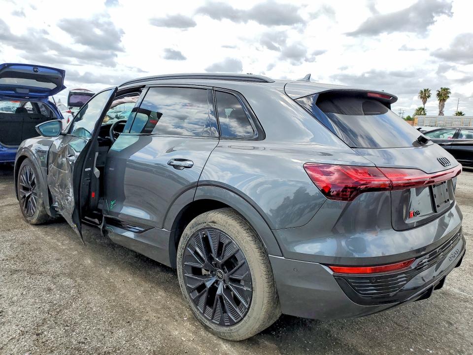 Продаж на аукціоні авто 2024 Audi Q8 E-tron, vin: WA16AAGE5RB024093, номер лоту: 48784256