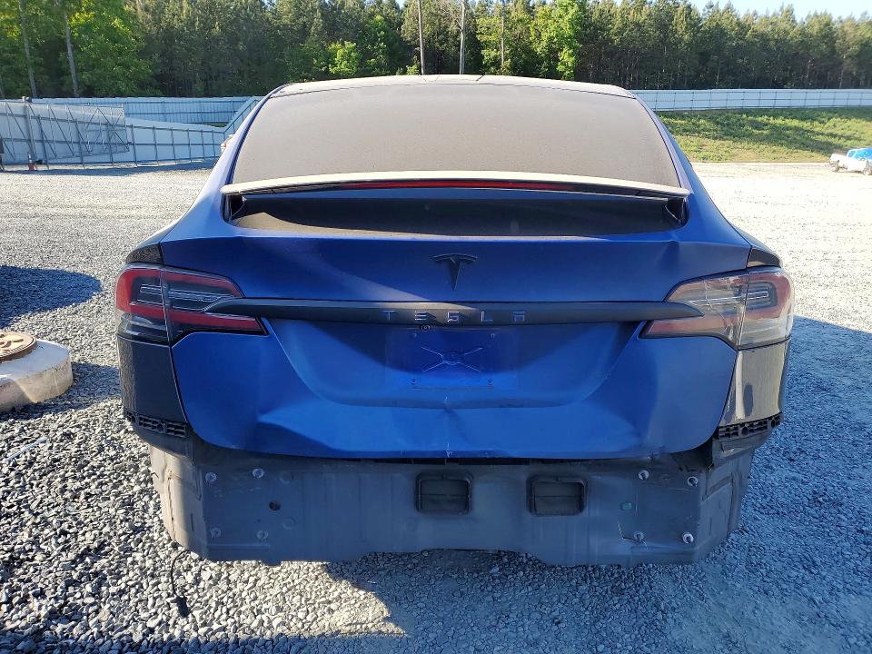 2018 Tesla Model X მანქანა იყიდება აუქციონზე, vin: 5YJXCBE42JF137392, აუქციონის ნომერი: 49412126