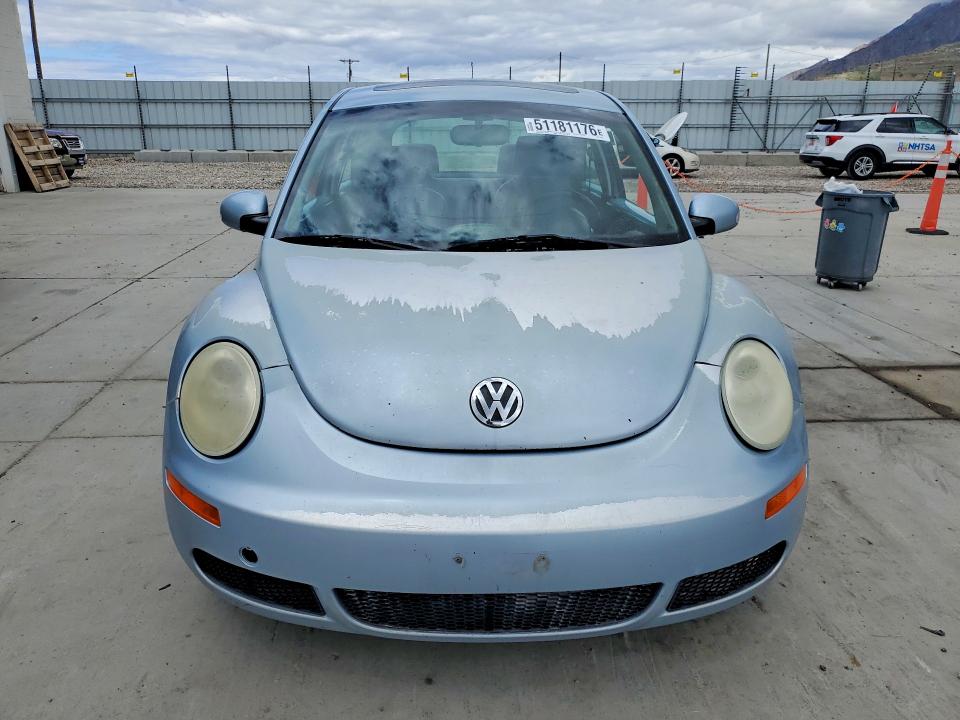 51181176 :رقم المزاد ، 3VWRW31C09M511327 vin ، 2009 Volkswagen New Beetle مزاد بيع