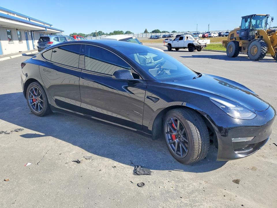 48698576 :رقم المزاد ، 5YJ3E1EB4NF134632 vin ، 2022 Tesla Model 3 مزاد بيع