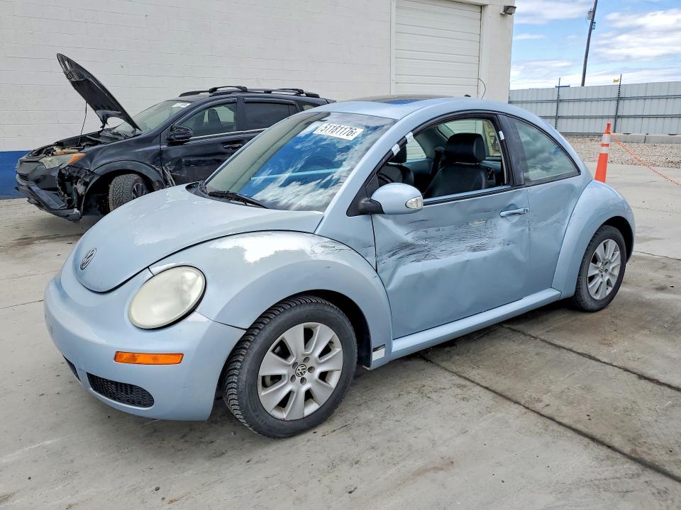 51181176 :رقم المزاد ، 3VWRW31C09M511327 vin ، 2009 Volkswagen New Beetle مزاد بيع