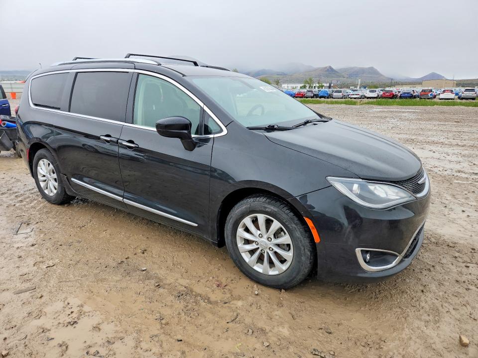 Продаж на аукціоні авто 2018 Chrysler Pacifica, vin: 2C4RC1BG7JR210780, номер лоту: 51676056