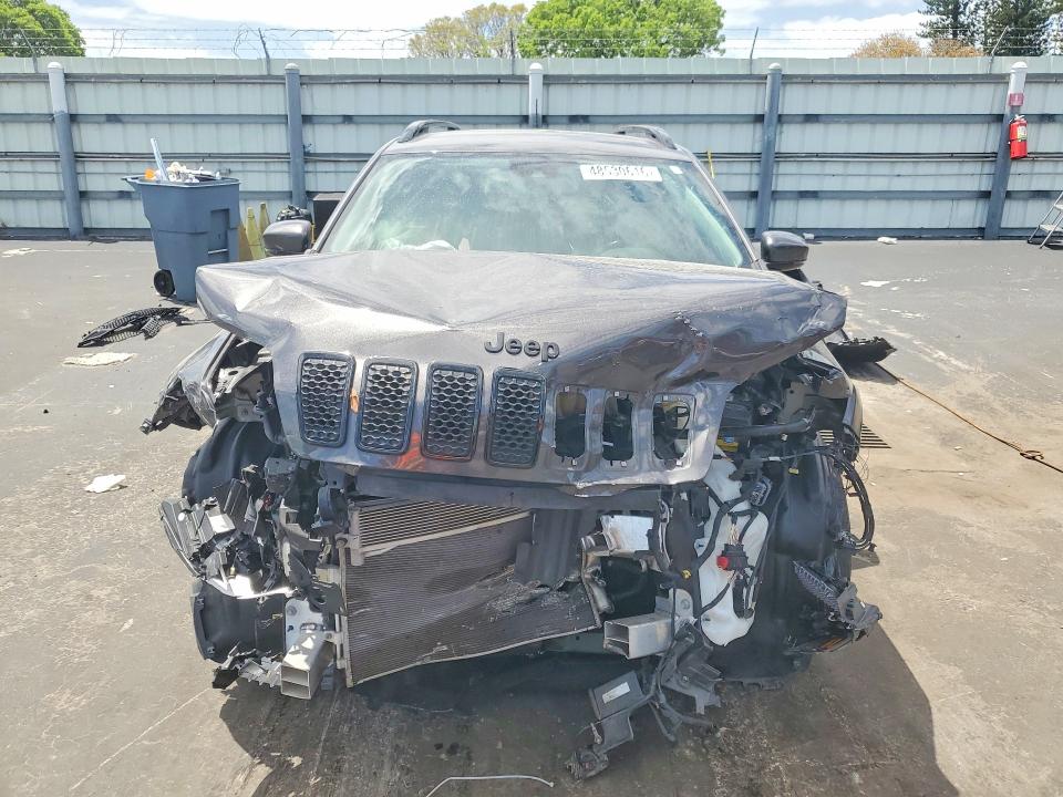 48530616 :رقم المزاد ، 1C4PJLLB9MD208581 vin ، 2021 Jeep Cherokee مزاد بيع