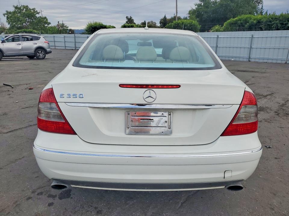 50784536 :رقم المزاد ، WDBUF56X89B426780 vin ، 2009 Mercedes-benz E مزاد بيع