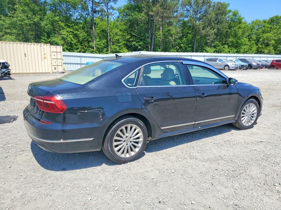 49881076 :رقم المزاد ، 1VWBT7A37HC045509 vin ، 2017 Volkswagen Passat مزاد بيع