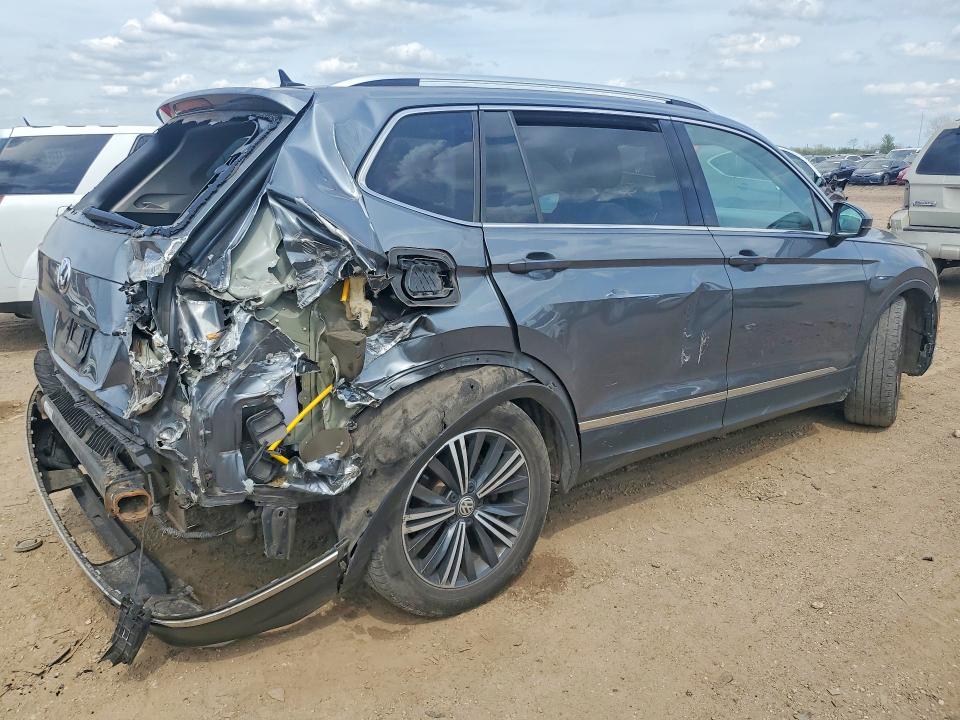 50956956 :رقم المزاد ، 3VV2B7AX0JM030669 vin ، 2018 Volkswagen Tiguan مزاد بيع