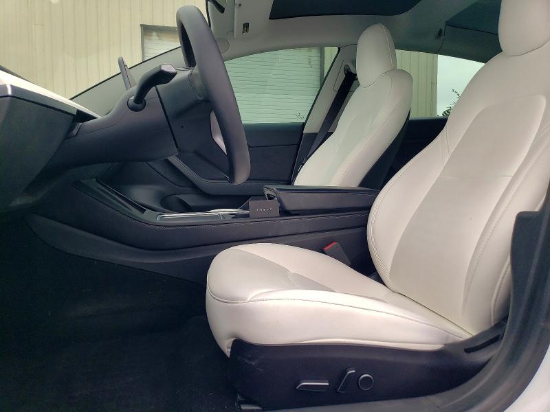 49835836 :رقم المزاد ، 5YJ3E1EB7NF183193 vin ، 2022 Tesla Model 3 مزاد بيع