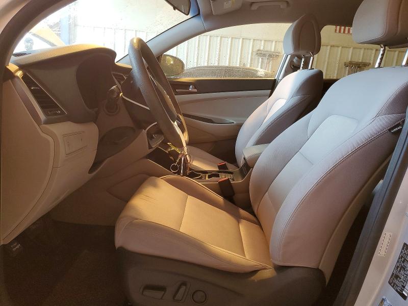 2017 Hyundai Tucson მანქანა იყიდება აუქციონზე, vin: KM8J33A40HU556484, აუქციონის ნომერი: 51955436