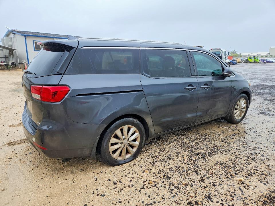 49670836 :رقم المزاد ، KNDMC5C16G6153614 vin ، 2016 Kia Sedona مزاد بيع