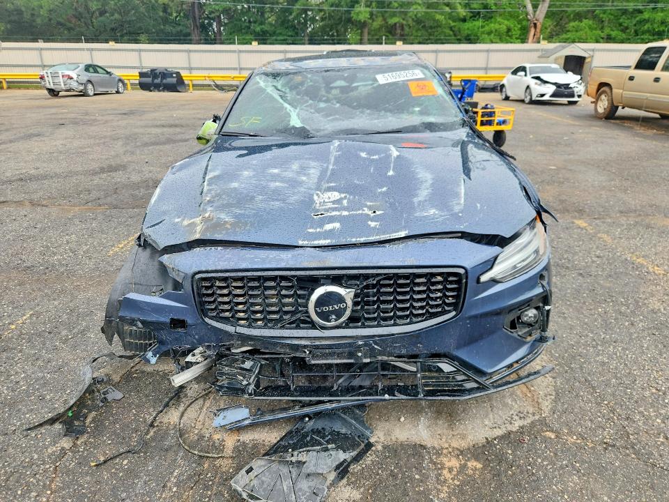 2024 Volvo S60 მანქანა იყიდება აუქციონზე, vin: 7JRL12FL1RG289385, აუქციონის ნომერი: 51695256