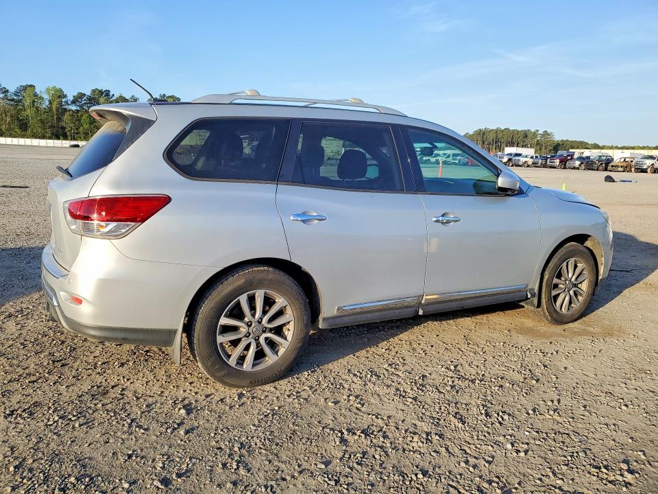 Продажа на аукционе авто 2016 Nissan Pathfinder, vin: 5N1AR2MN3GC610751, номер лота: 49138636