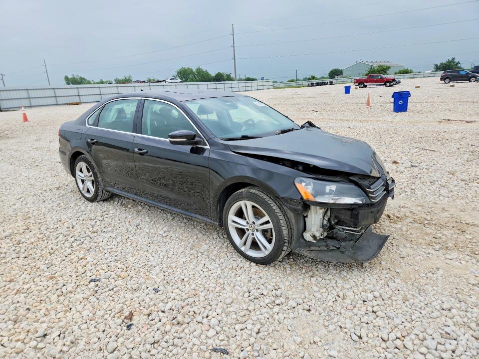 51499716 :رقم المزاد ، 1VWBT7A38EC074822 vin ، 2014 Volkswagen Passat مزاد بيع