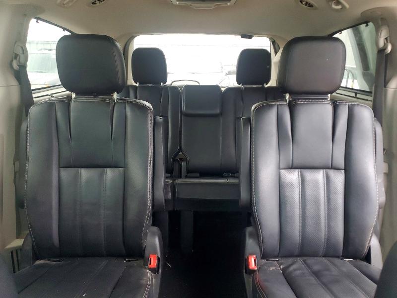 49924316 :رقم المزاد ، 2C4RC1CG0FR574450 vin ، 2015 Chrysler Town & Country مزاد بيع