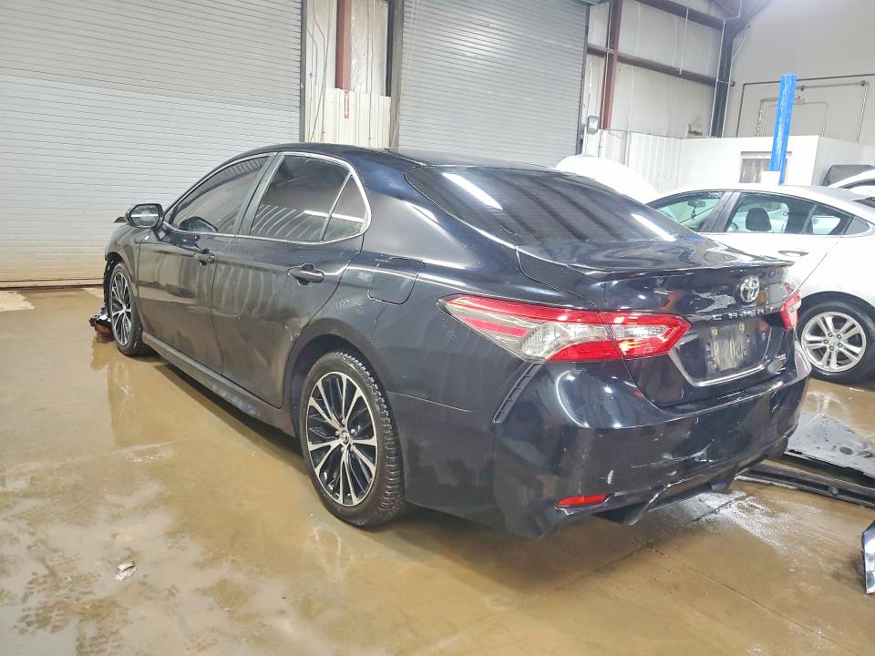 48187176 :رقم المزاد ، JTNB11HK7J3021277 vin ، 2018 Toyota Camry مزاد بيع