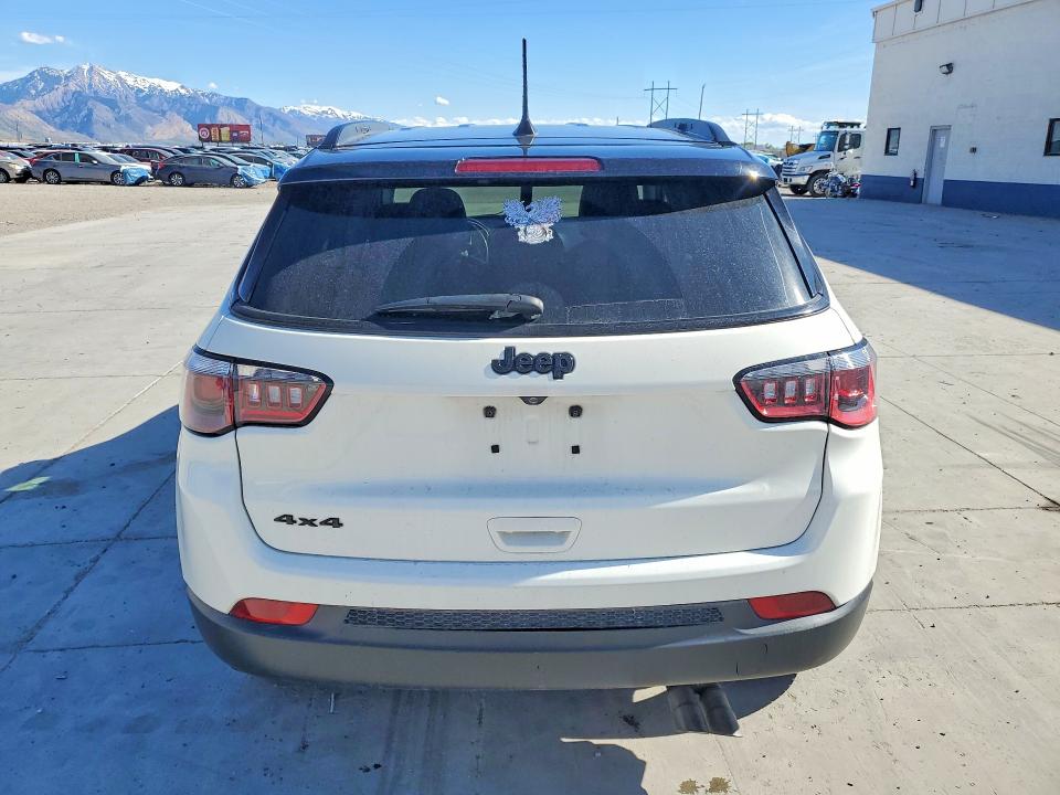 49311276 :رقم المزاد ، 3C4NJDBB9LT116510 vin ، 2020 Jeep Compass مزاد بيع
