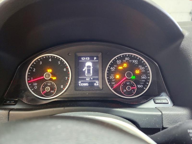 Продажа на аукционе авто 2016 Volkswagen Tiguan, vin: WVGBV7AX0GW010979, номер лота: 48284426