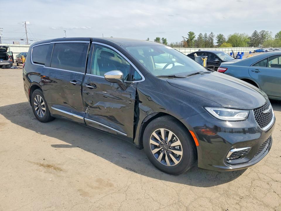 50119356 :رقم المزاد ، 2C4RC1S75PR622687 vin ، 2023 Chrysler Pacifica مزاد بيع