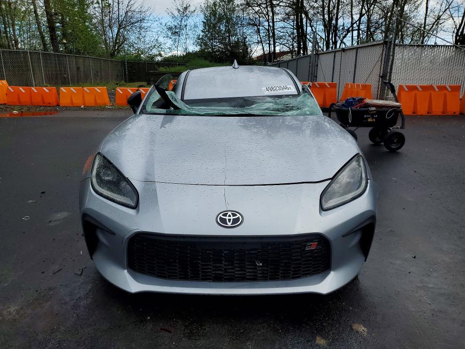 49823946 :رقم المزاد ، JF1ZNBE10R8753649 vin ، 2024 Toyota Gr 86 مزاد بيع