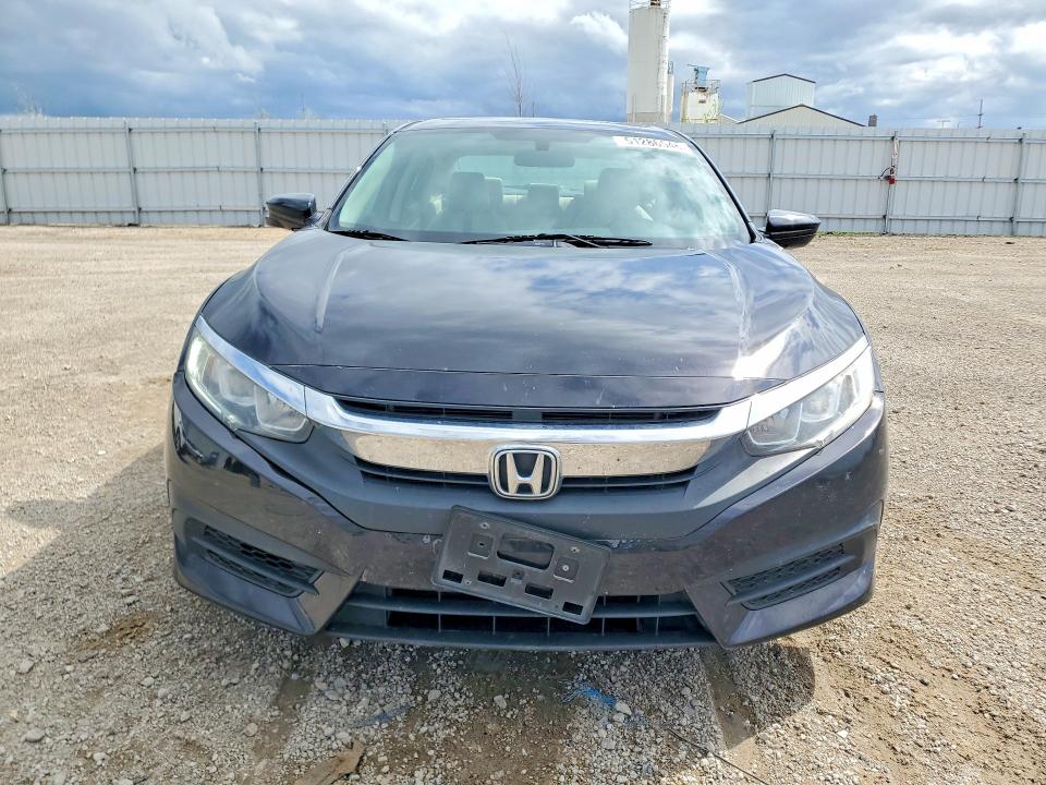 51286546 :رقم المزاد ، 19XFC2F70HE022097 vin ، 2017 Honda Civic مزاد بيع