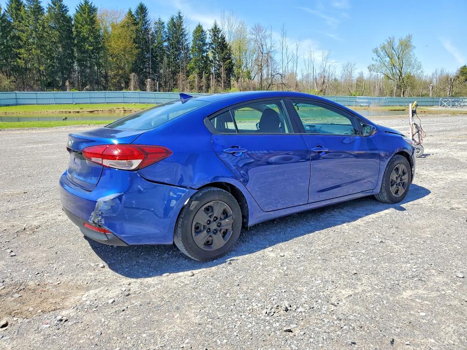 51180686 :رقم المزاد ، 3KPFK4A72HE158866 vin ، 2017 Kia Forte مزاد بيع