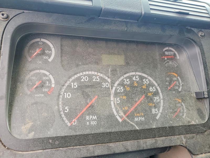 2014 Freightliner Cascadia მანქანა იყიდება აუქციონზე, vin: 1FUJGLBG2ELFY9694, აუქციონის ნომერი: 48766916