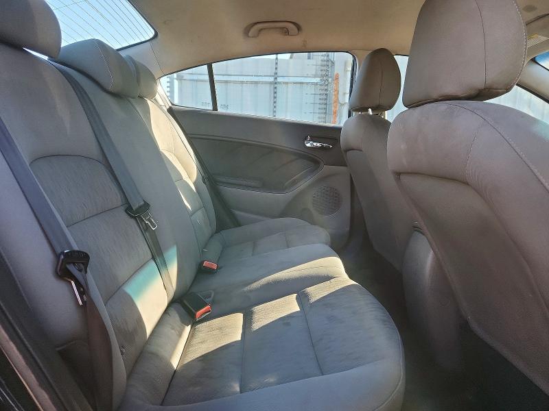 2015 Kia Forte მანქანა იყიდება აუქციონზე, vin: KNAFK4A61F5318961, აუქციონის ნომერი: 50085476