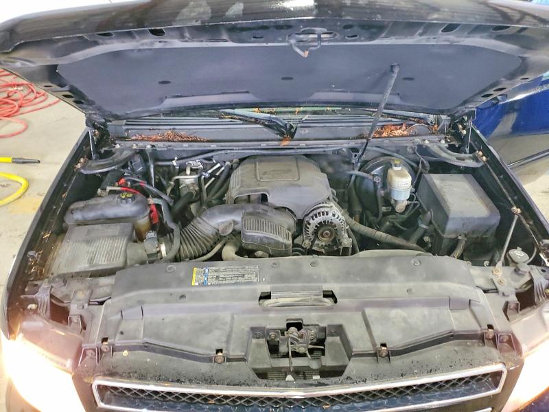51623086 :رقم المزاد ، 1GNSKBE05BR242991 vin ، 2011 Chevrolet Tahoe مزاد بيع
