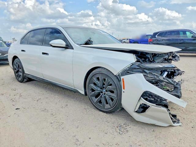 47551726 :رقم المزاد ، WBA33EJ09PCM55158 vin ، 2023 Bmw 760 مزاد بيع