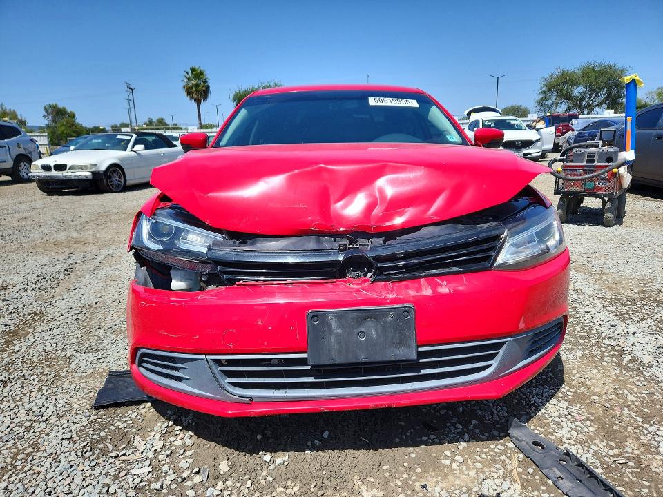 50519956 :رقم المزاد ، 3VWD17AJXEM283491 vin ، 2014 Volkswagen Jetta مزاد بيع