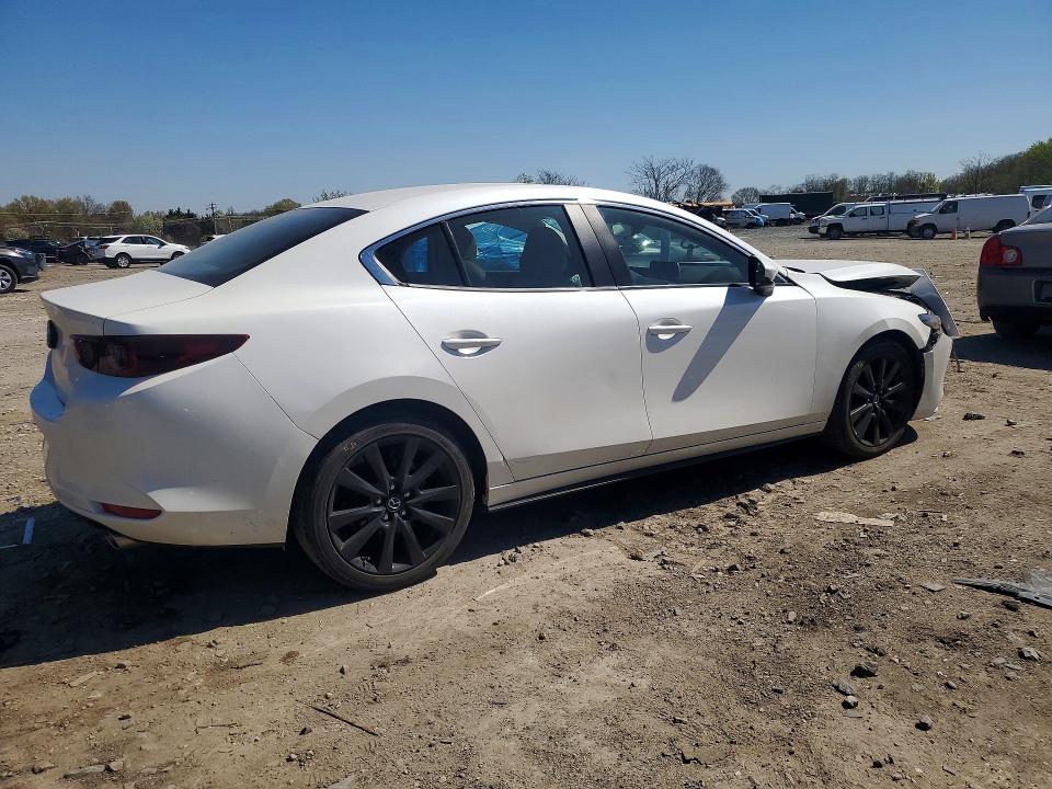49175676 :رقم المزاد ، 3MZBPACL3NM314677 vin ، 2022 Mazda 3 مزاد بيع
