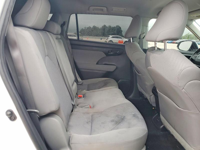 Продажа на аукционе авто 2023 Toyota Highlander, vin: 5TDKDRAHXPS027705, номер лота: 51040116
