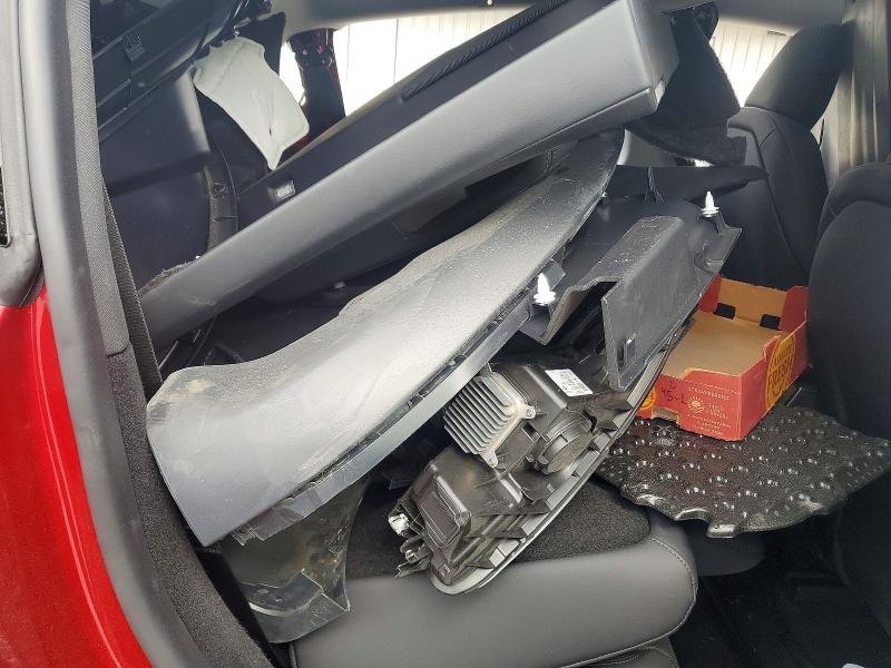 2026 Tesla Model Y მანქანა იყიდება აუქციონზე, vin: 7SAYGDED6TF550829, აუქციონის ნომერი: 51357856