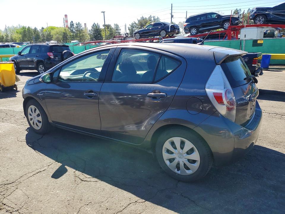 Продажа на аукционе авто 2013 Toyota Prius C, vin: JTDKDTB34D1530770, номер лота: 49812386