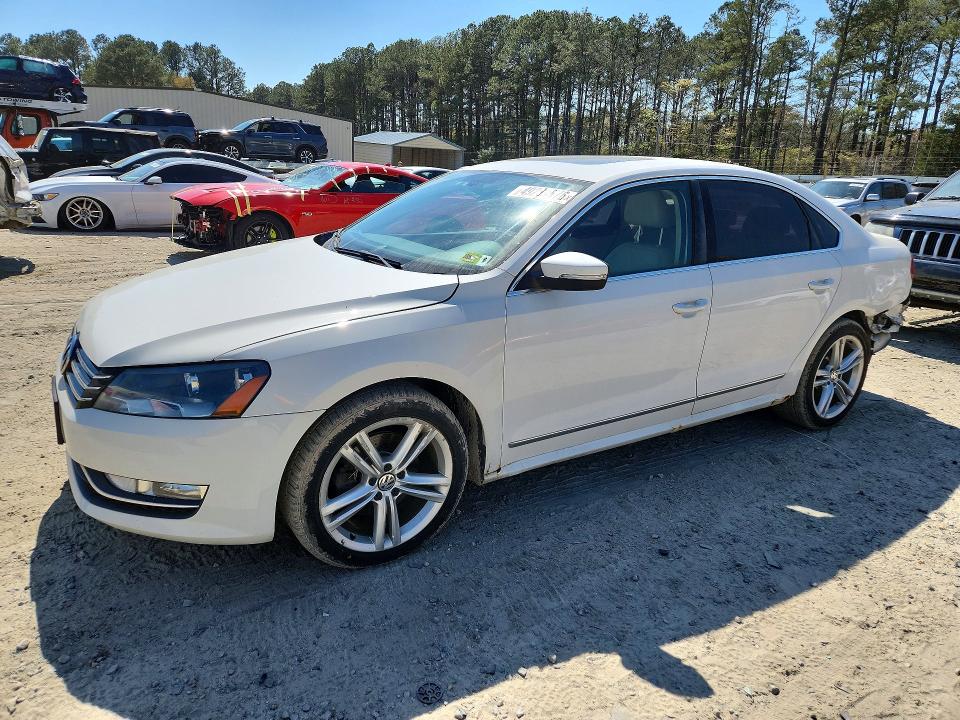 2013 Volkswagen Passat მანქანა იყიდება აუქციონზე, vin: 1VWCN7A3XDC143765, აუქციონის ნომერი: 49239576