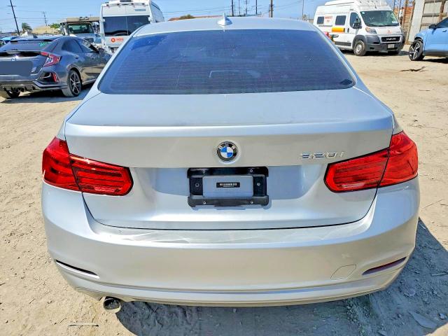 Продаж на аукціоні авто 2016 Bmw 320, vin: WBA8A9C56GK617135, номер лоту: 51672276