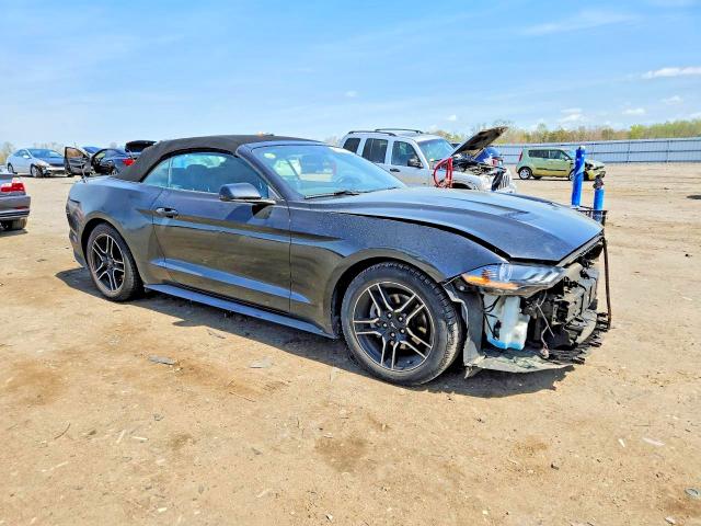 48799576 :رقم المزاد ، 1FATP8UH7J5145246 vin ، 2018 Ford Mustang مزاد بيع
