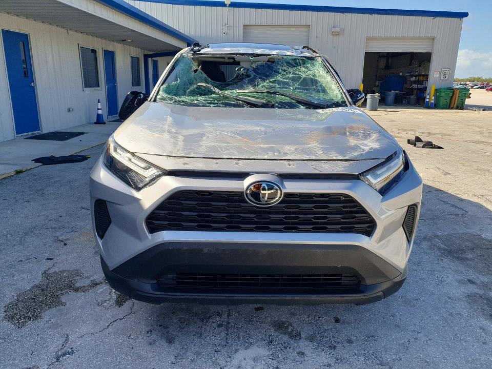 49215826 :رقم المزاد ، 2T3W1RFV0RC295836 vin ، 2024 Toyota Rav4 مزاد بيع