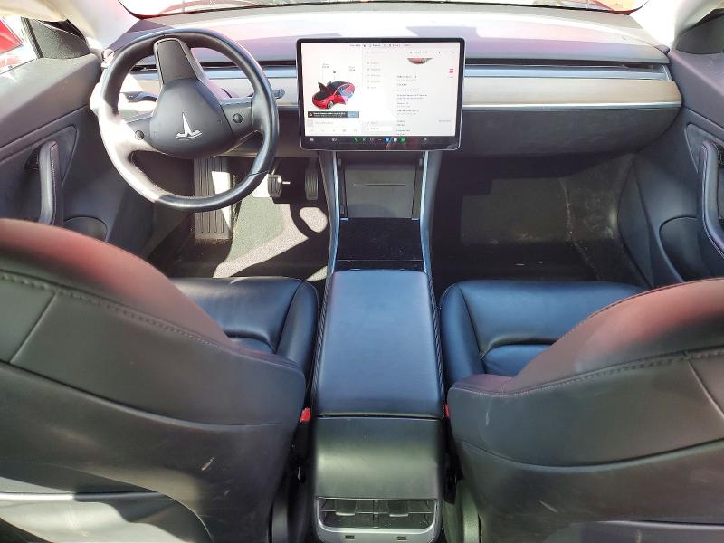 49504976 :رقم المزاد ، 5YJ3E1EA0JF102973 vin ، 2018 Tesla Model 3 مزاد بيع