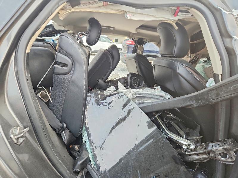 48658976 :رقم المزاد ، 3FA6P0LU2HR300113 vin ، 2017 Ford Fusion مزاد بيع