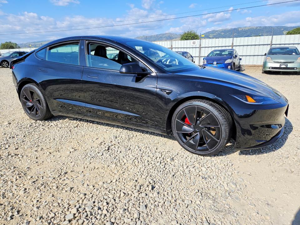 Продажа на аукционе авто 2026 Tesla Model 3, vin: 5YJ3E1ET0TF135461, номер лота: 46779676