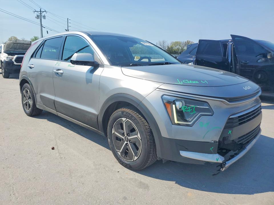 48777516 :رقم المزاد ، KNDCP3LE7P5082761 vin ، 2023 Kia Niro مزاد بيع