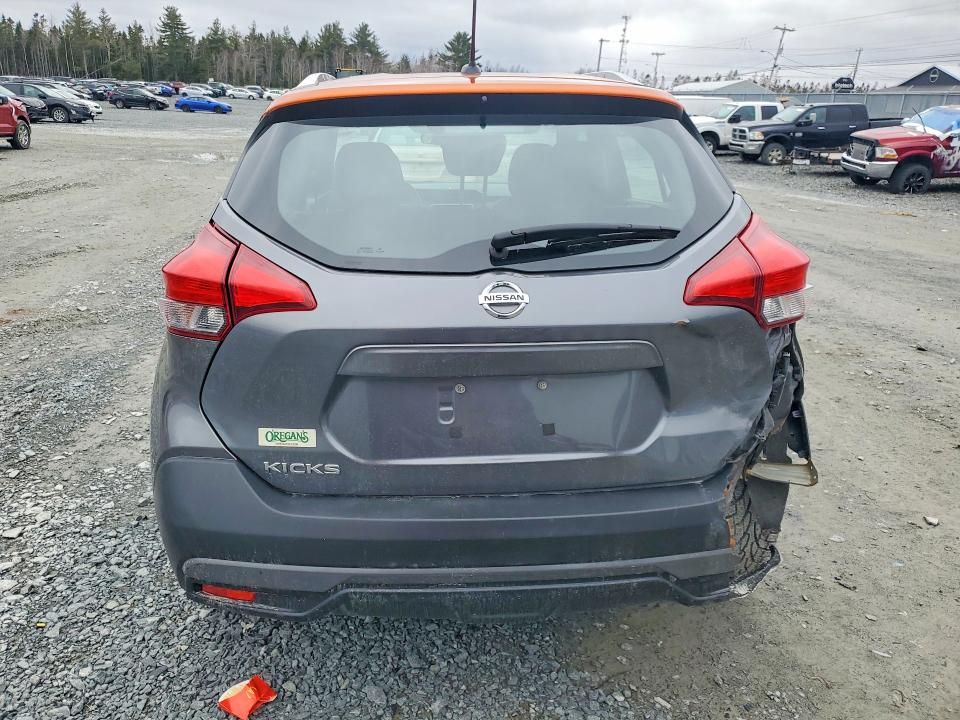 Продаж на аукціоні авто 2018 Nissan Kicks, vin: 3N1CP5CU9JL500198, номер лоту: 47865856