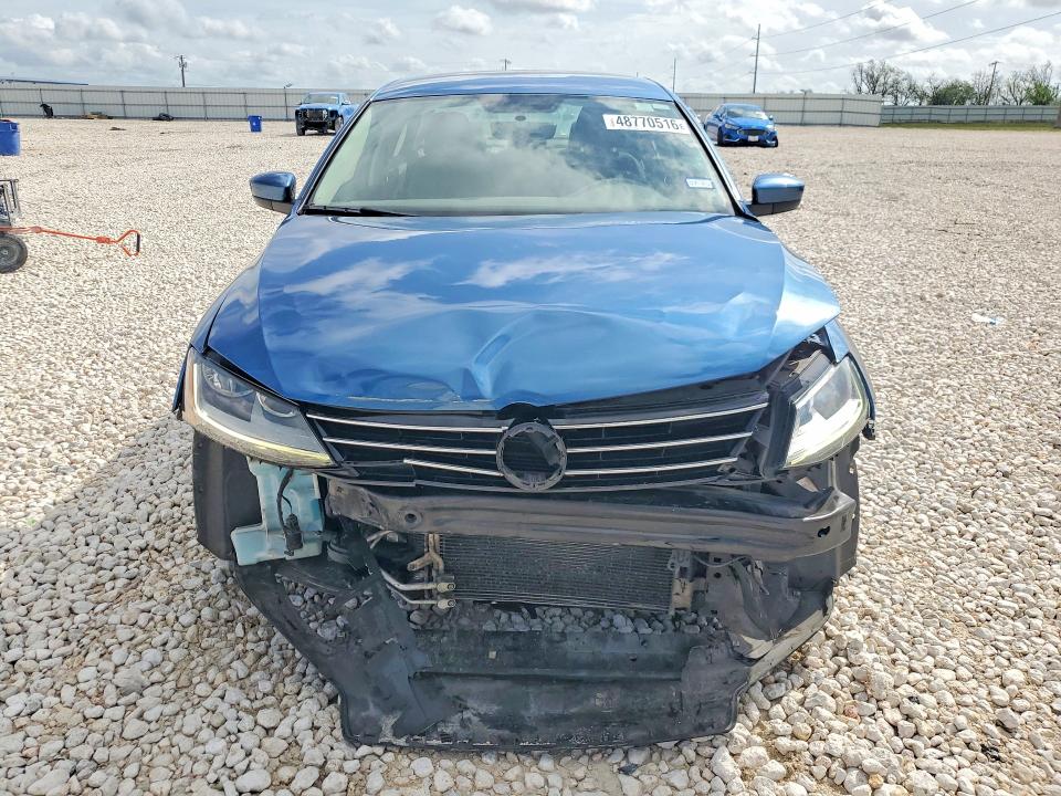 48770516 :رقم المزاد ، 3VW2B7AJ5HM367839 vin ، 2017 Volkswagen Jetta مزاد بيع