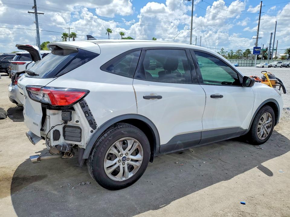 2020 Ford Escape მანქანა იყიდება აუქციონზე, vin: 1FMCU0F69LUB95294, აუქციონის ნომერი: 48413196